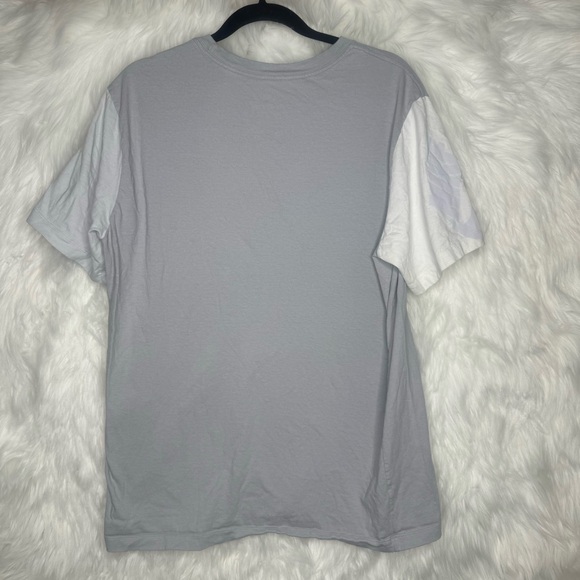 Nike Men’s City Bright Grey T-Shirt Size Large - Picture 4 of 5